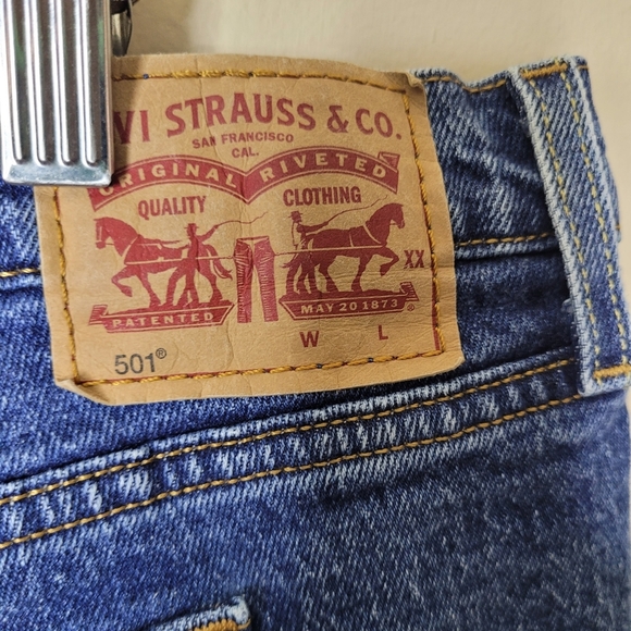 Levis 501 Cut Off Jean Shorts Size 20W Button Fly - Picture 4 of 7